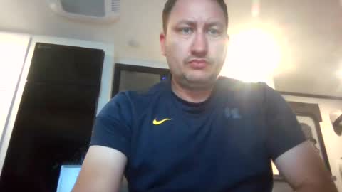 aaron021480 online show from August 7, 3:49 am