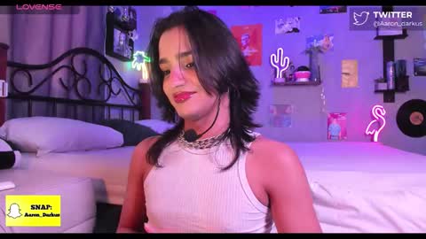 Aaron  online show from February 10, 3:37 pm