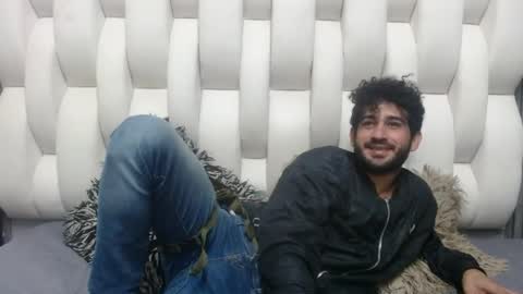 aaron_jones_1 online show from June 10, 3:28 am
