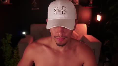 AARON  online show from November 18, 11:35 am