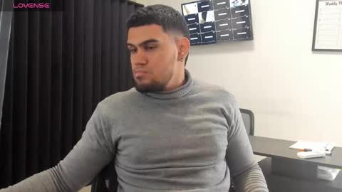 ig aaron hunter123 online show from March 13, 6:11 pm