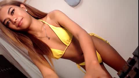 AYISHA online show from October 22, 9:27 pm