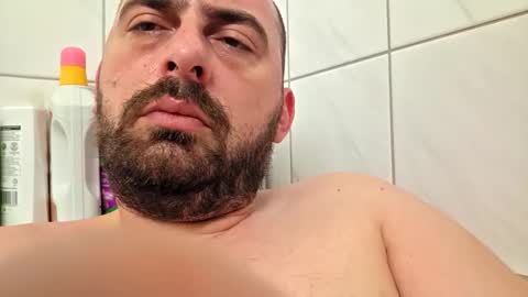 abas1986 online show from February 5, 9:02 am