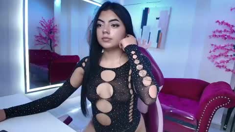 abby_derry online show from May 25, 7:20 pm