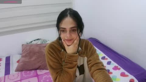 Snapshot of abby_jensen chatting on October 18, 4:27 am abby jense online show from October 18, 4:27 am