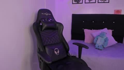 ABBY online show from October 9, 5:07 pm