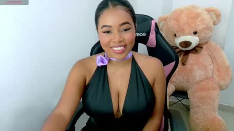 Snapshot of abby_tits chatting on February 13, 12:35 am ABBY  online show from February 13, 12:35 am