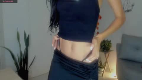 Laura  online show from November 19, 12:32 am