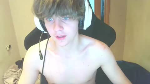 abbysal_blade online show from July 11, 4:39 am