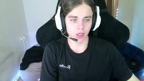 abbysal_blade online show from October 16, 7:30 am