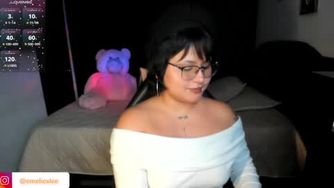     online show from February 24, 10:25 pm