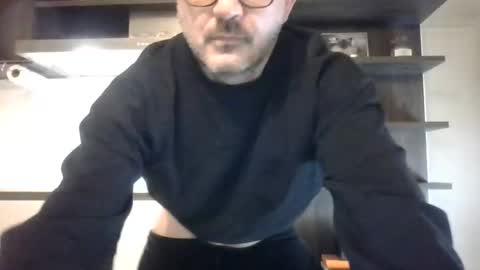 abeitaly online show from January 7, 6:02 pm