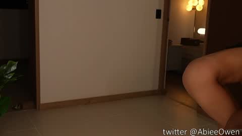 abie_owen online show from May 16, 3:25 am