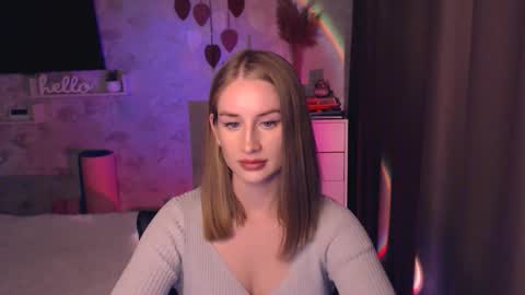 Snapshot of abigail_flex chatting on October 23, 7:48 pm Anna online show from October 23, 7:48 pm