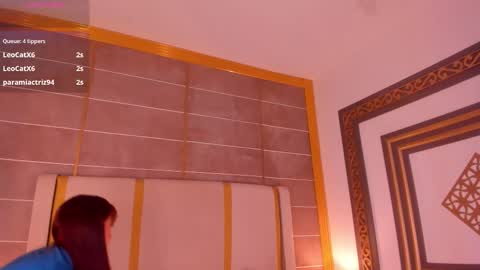    online show from October 25, 12:11 am