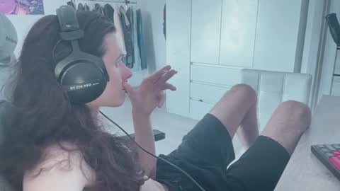 hi  cum in pvt noi extra tip online show from June 21, 10:32 am