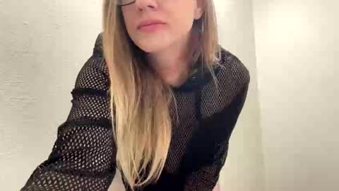 Abrielle The Great online show from October 25, 6:24 am