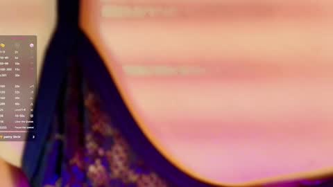 Snapshot of abril_lee__ chatting on March 8, 10:24 pm Abril online show from March 8, 10:24 pm