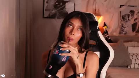 My name is Alexa. Please say hello I like to chat with you. If you have requests please use tip online show from October 30, 1:17 am