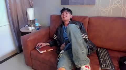 Acid Milo online show from December 7, 5:59 pm