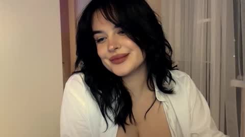 my inst   love inside 17 online show from September 26, 7:55 pm