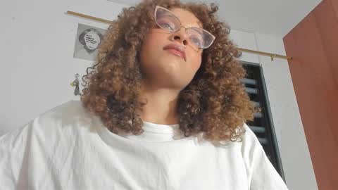  Isa  online show from December 18, 4:30 am