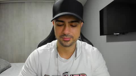 adam clarke online show from March 4, 4:17 am