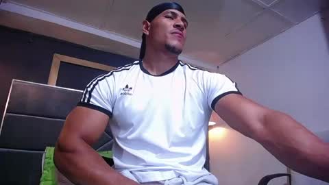 adam_fit19cm online show from May 29, 1:36 am