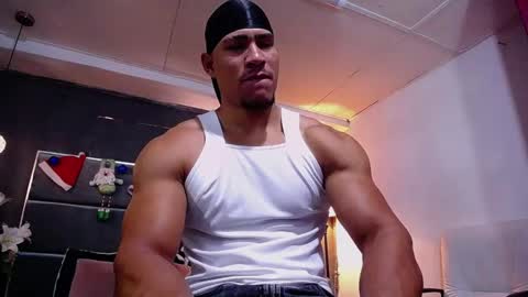 adam_fit19cm online show from December 20, 2:24 pm
