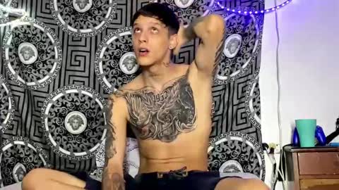 Snapshot of adam_hard_ chatting on October 30, 2:34 am Adam online show from October 30, 2:34 am