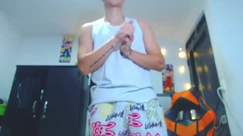 adam hot11 online show from April 4, 12:39 am