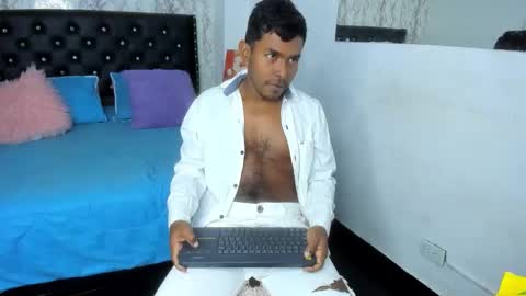 adam_morgan2 online show from January 13, 2:14 pm