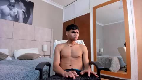 Snapshot of adam_piarse chatting on October 10, 1:50 pm adam_piarse online show from October 10, 1:50 pm