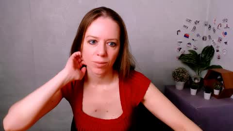 adamais_ online show from April 3, 5:47 am