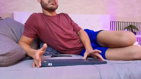 Im Adams Sanz online show from March 18, 9:53 pm