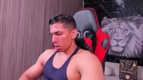 Adan Sin online show from November 16, 4:42 pm