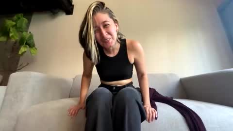 Adda online show from February 4, 3:05 pm