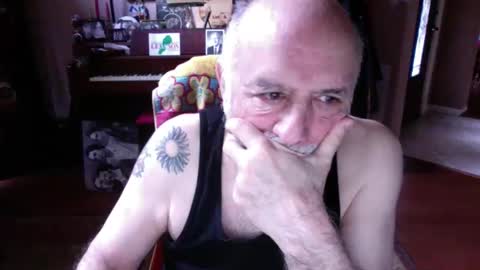 add_me_2 online show from February 26, 3:26 pm