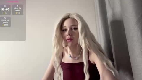 Silena online show from February 9, 3:59 pm