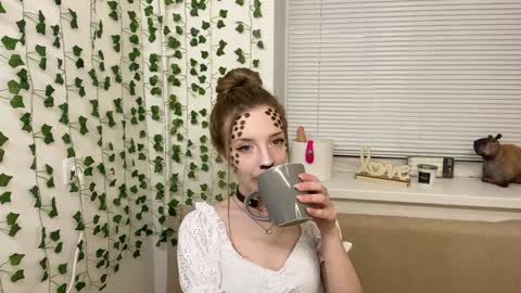 Adele online show from December 10, 2:50 pm