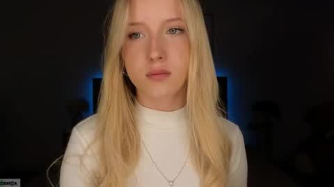 Adele online show from March 17, 8:58 pm