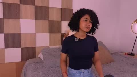 Andrea online show from December 22, 3:30 pm