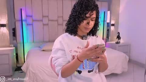 Andrea online show from June 9, 12:27 pm