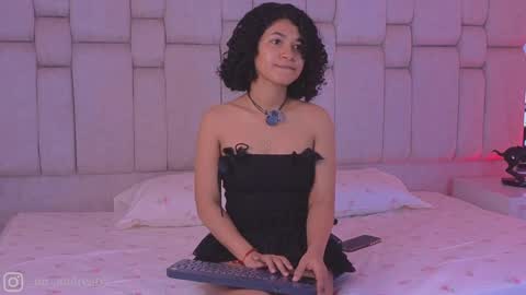 Andrea online show from April 3, 11:50 am