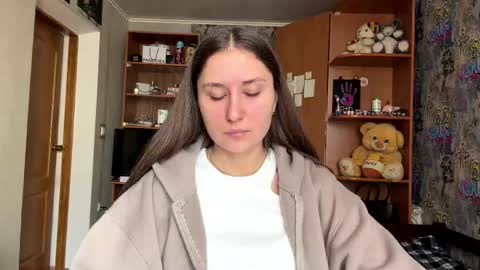 Poly online show from March 30, 8:58 am