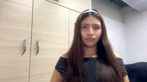 Snapshot of adelein_foxxx chatting on October 7, 3:02 am adellein foxx online show from October 7, 3:02 am