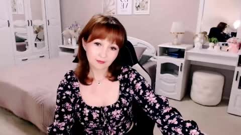 AdeleMoran online show from May 21, 7:20 pm