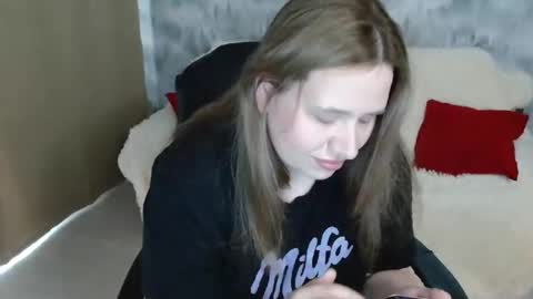 adelinalawson online show from June 11, 7:28 am