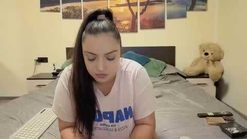 Adellineee online show from March 31, 12:11 am