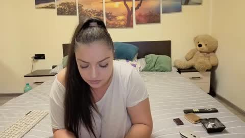 Adellineee online show from April 17, 11:29 pm